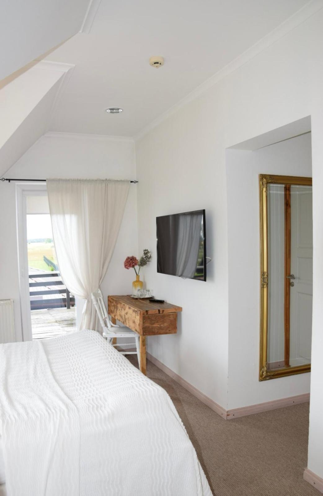 Hotel Spicite Ventspils Exterior foto